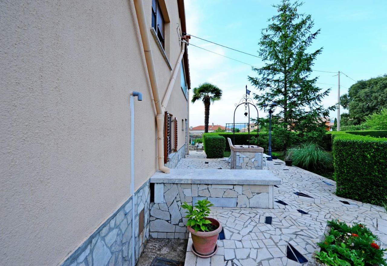 Apartment Paola Rakalj Εξωτερικό φωτογραφία
